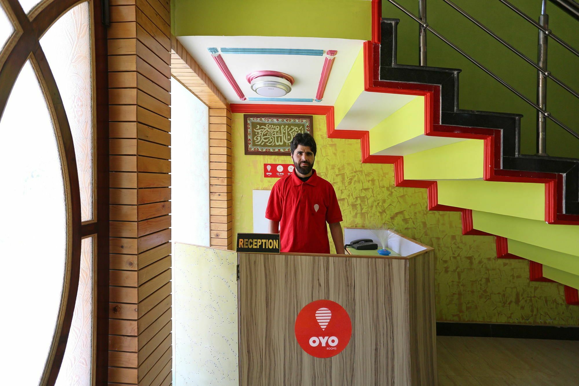 Super Oyo Hotel El Classics Сринагар Экстерьер фото